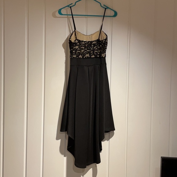 Wild Daisy Dress, Size Small, Lacy Top. Worn Once - Picture 2 of 2